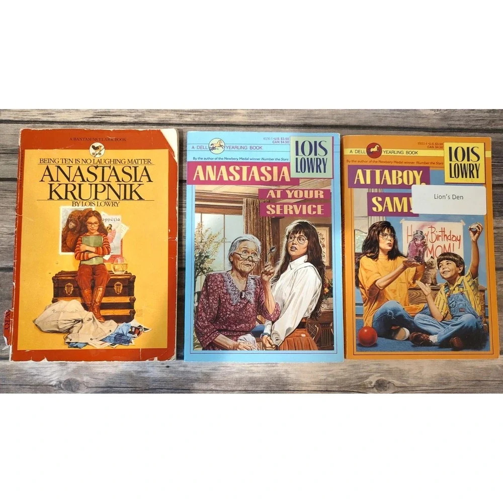 Lois Lowry PB 3 Book Lot Anastasia Krupnik Attaboy Sam At Your Service